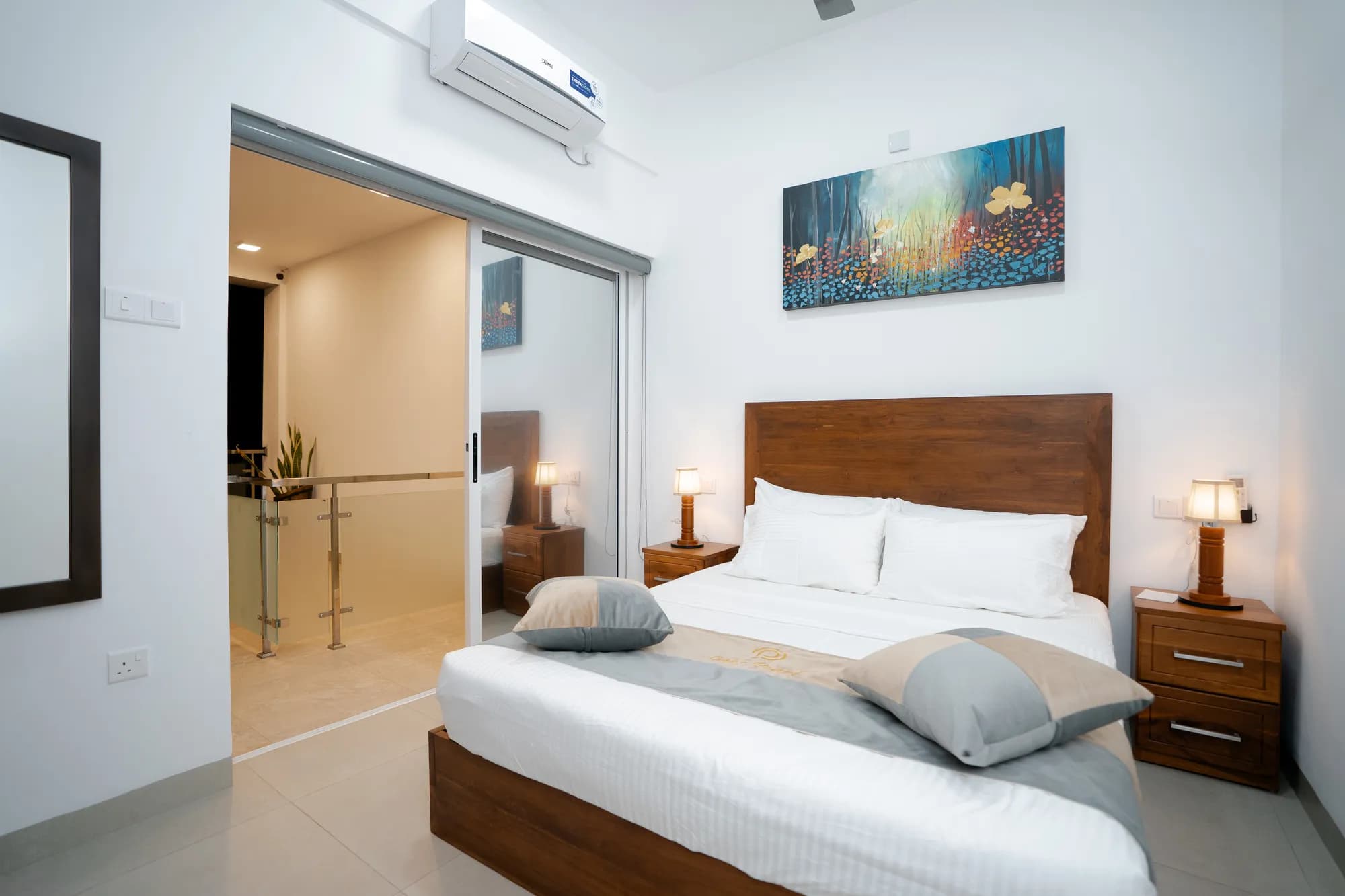 One-Bedroom Deluxe Apartment